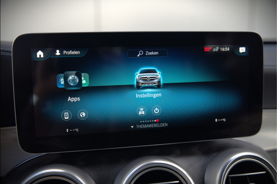 Mercedes-Benz GLC Coupé 300e 4MATIC Premium Plus | Panoramadak | Stuurverwarming | Stoelverwarming | Head-Up Display | Massage | Memory Seats | Luchtvering | Keyless | 360 Camera | Leer | Ambiance Verlichting | Trekhaak | Apple Carplay | Na