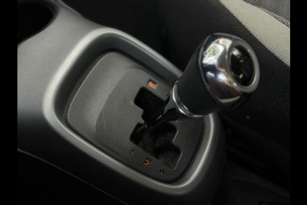Toyota Aygo 1.0 VVT-i x-play,achteruitrijcamera, airco, 24000 km, NL auto met nationale auto pas