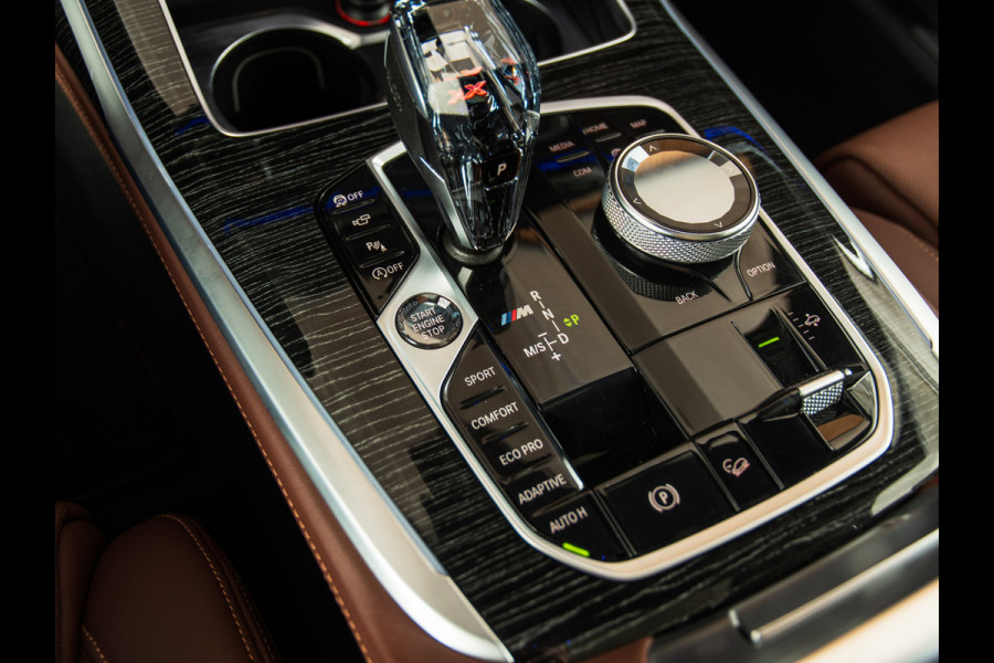BMW X7 M50i M-SPORT | SKYLOUNGE | B&W | MASSAGE