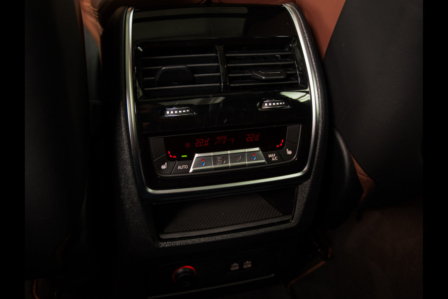 BMW X7 M50i M-SPORT | SKYLOUNGE | B&W | MASSAGE