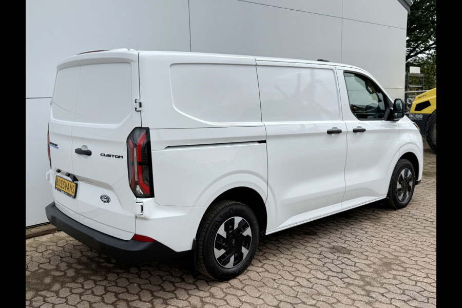 Ford E-Transit Custom 71kWh 136PK Elektrisch L1 344KM WLTP 2300kg Trekvermogen BEV Snelladen LED ACC Camera Carplay Parkeersensoren v+a