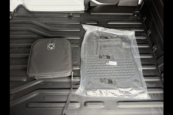 Mercedes-Benz eCitan Pro 51kWh 122PK Nieuw! L1 Elektrisch 300km WLTP 75KW Snelladen Climate Control Cruise Control Carplay Camera Parkeersensoren Achter