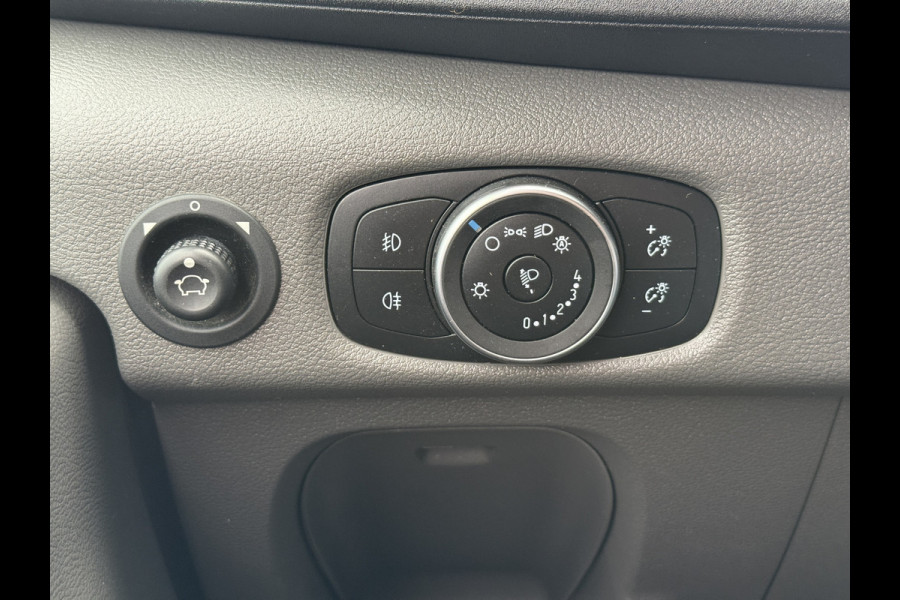Ford Transit DC 2.0 TDCI 170PK L4H3 Dubbele Cabine 6-Stoelen Airco Cruise Control Camera Parkeersensoren v+a