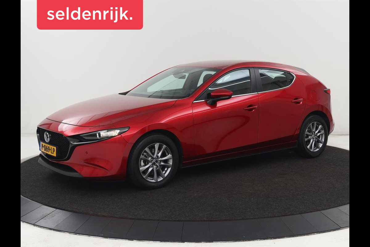 Mazda 3 2.0 e-SkyActiv-X M Hybrid 186 Comfort | Stoelverwarming | Head-Up | Adaptive cruise | Carplay | Camera | Full LED | Navigatie | Climate control | Stuurverwarming | Side Assist