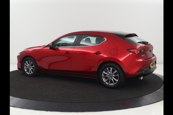 Mazda 3 2.0 e-SkyActiv-X M Hybrid 186 Comfort | Stoelverwarming | Head-Up | Adaptive cruise | Carplay | Camera | Full LED | Navigatie | Climate control | Stuurverwarming | Side Assist