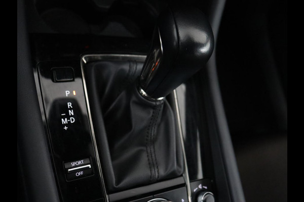 Mazda 3 2.0 e-SkyActiv-X M Hybrid 186 Comfort | Stoelverwarming | Head-Up | Adaptive cruise | Carplay | Camera | Full LED | Navigatie | Climate control | Stuurverwarming | Side Assist