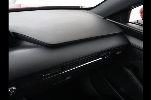 Mazda 3 2.0 e-SkyActiv-X M Hybrid 186 Comfort | Stoelverwarming | Head-Up | Adaptive cruise | Carplay | Camera | Full LED | Navigatie | Climate control | Stuurverwarming | Side Assist