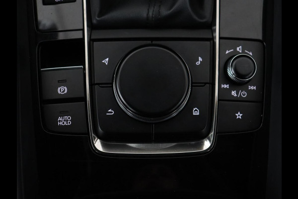 Mazda 3 2.0 e-SkyActiv-X M Hybrid 186 Comfort | Stoelverwarming | Head-Up | Adaptive cruise | Carplay | Camera | Full LED | Navigatie | Climate control | Stuurverwarming | Side Assist