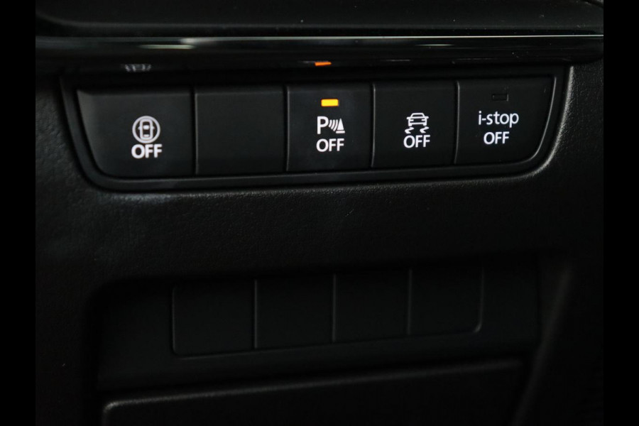 Mazda 3 2.0 e-SkyActiv-X M Hybrid 186 Comfort | Stoelverwarming | Head-Up | Adaptive cruise | Carplay | Camera | Full LED | Navigatie | Climate control | Stuurverwarming | Side Assist