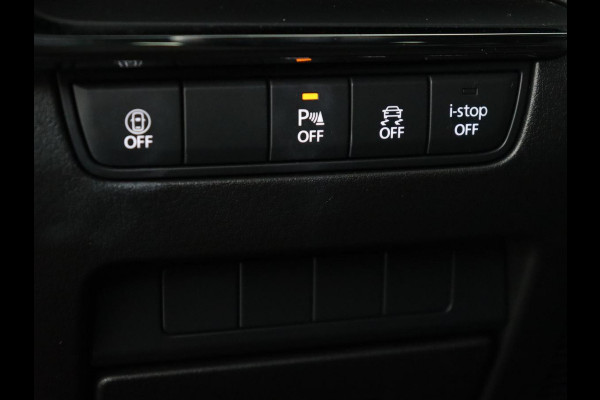 Mazda 3 2.0 e-SkyActiv-X M Hybrid 186 Comfort | Stoelverwarming | Head-Up | Adaptive cruise | Carplay | Camera | Full LED | Navigatie | Climate control | Stuurverwarming | Side Assist