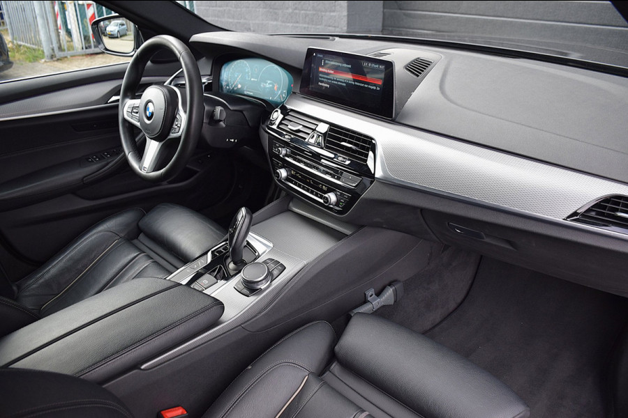 BMW 5 Serie 530e iPerformance High Executive*M-Pakket*DAK*360Cam*20Inch*Enz