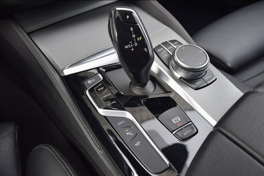 BMW 5 Serie 530e iPerformance High Executive*M-Pakket*DAK*360Cam*20Inch*Enz