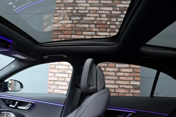 Mercedes-Benz E-Klasse 400 e 4MATIC AMG Line | Hyperscreen | Distronic | Burmester | Leder | Trekhaak | Stoelventilatie | Digital Light | Verwarmd Stuurwiel | Panoramadak | Surround Camera | Augmented Reality |