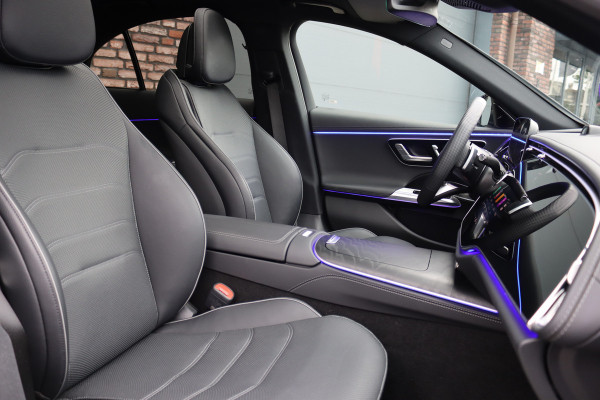 Mercedes-Benz E-Klasse 400 e 4MATIC AMG Line | Hyperscreen | Distronic | Burmester | Leder | Trekhaak | Stoelventilatie | Digital Light | Verwarmd Stuurwiel | Panoramadak | Surround Camera | Augmented Reality |