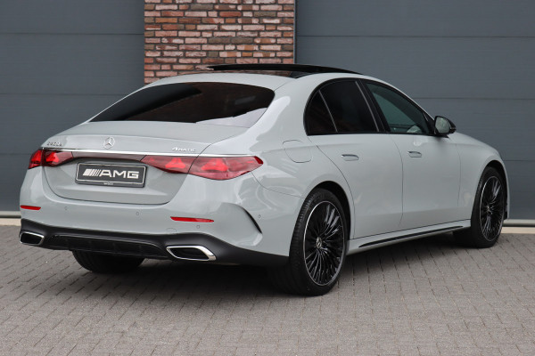 Mercedes-Benz E-Klasse 400 e 4MATIC AMG Line | Hyperscreen | Distronic | Burmester | Leder | Trekhaak | Stoelventilatie | Digital Light | Verwarmd Stuurwiel | Panoramadak | Surround Camera | Augmented Reality |