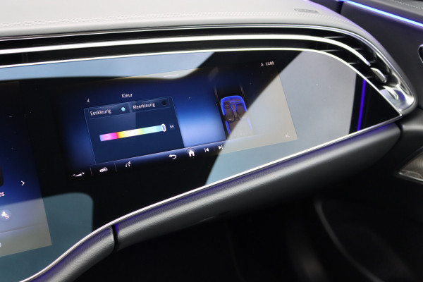 Mercedes-Benz E-Klasse 400 e 4MATIC AMG Line | Hyperscreen | Distronic | Burmester | Leder | Trekhaak | Stoelventilatie | Digital Light | Verwarmd Stuurwiel | Panoramadak | Surround Camera | Augmented Reality |
