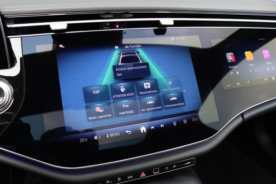 Mercedes-Benz E-Klasse 400 e 4MATIC AMG Line | Hyperscreen | Distronic | Burmester | Leder | Trekhaak | Stoelventilatie | Digital Light | Verwarmd Stuurwiel | Panoramadak | Surround Camera | Augmented Reality |