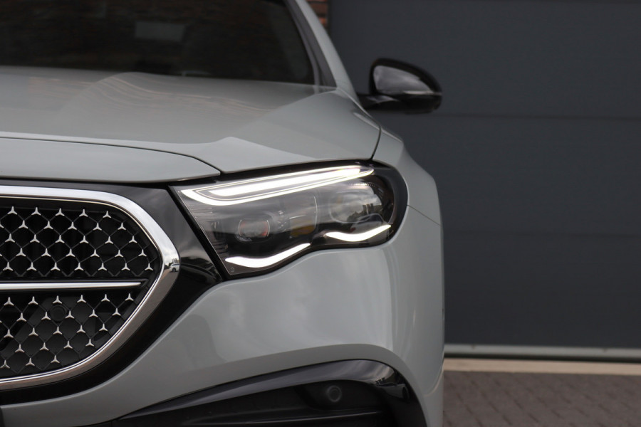 Mercedes-Benz E-Klasse 400 e 4MATIC AMG Line | Hyperscreen | Distronic | Burmester | Leder | Trekhaak | Stoelventilatie | Digital Light | Verwarmd Stuurwiel | Panoramadak | Surround Camera | Augmented Reality |