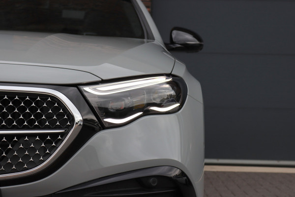 Mercedes-Benz E-Klasse 400 e 4MATIC AMG Line | Hyperscreen | Distronic | Burmester | Leder | Trekhaak | Stoelventilatie | Digital Light | Verwarmd Stuurwiel | Panoramadak | Surround Camera | Augmented Reality |