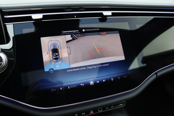 Mercedes-Benz E-Klasse 400 e 4MATIC AMG Line | Hyperscreen | Distronic | Burmester | Leder | Trekhaak | Stoelventilatie | Digital Light | Verwarmd Stuurwiel | Panoramadak | Surround Camera | Augmented Reality |