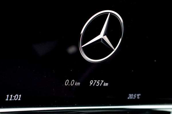 Mercedes-Benz E-Klasse 400 e 4MATIC AMG Line | Hyperscreen | Distronic | Burmester | Leder | Trekhaak | Stoelventilatie | Digital Light | Verwarmd Stuurwiel | Panoramadak | Surround Camera | Augmented Reality |