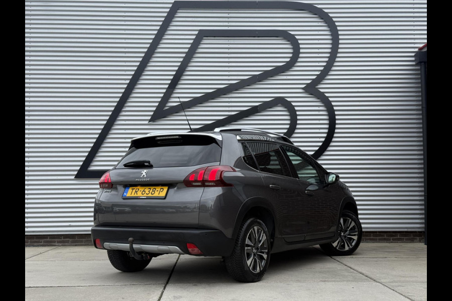 Peugeot 2008 1.2 PureTech Allure 2e Eigenaar|Pano|Trekhaak|Carplay|D-riem vv in 2024|Clima|Navi|PDC|N.A.P|Nieuwe APK bij aflevering