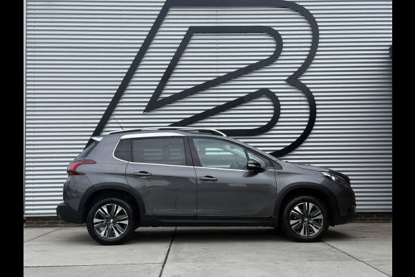 Peugeot 2008 1.2 PureTech Allure 2e Eigenaar|Pano|Trekhaak|Carplay|D-riem vv in 2024|Clima|Navi|PDC|N.A.P|Nieuwe APK bij aflevering