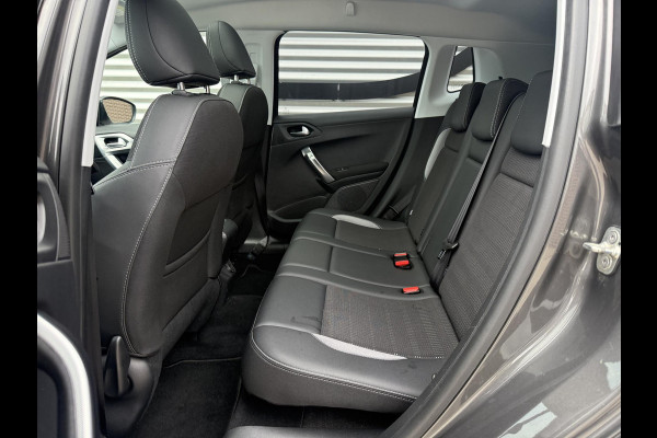 Peugeot 2008 1.2 PureTech Allure 2e Eigenaar|Pano|Trekhaak|Carplay|D-riem vv in 2024|Clima|Navi|PDC|N.A.P|Nieuwe APK bij aflevering
