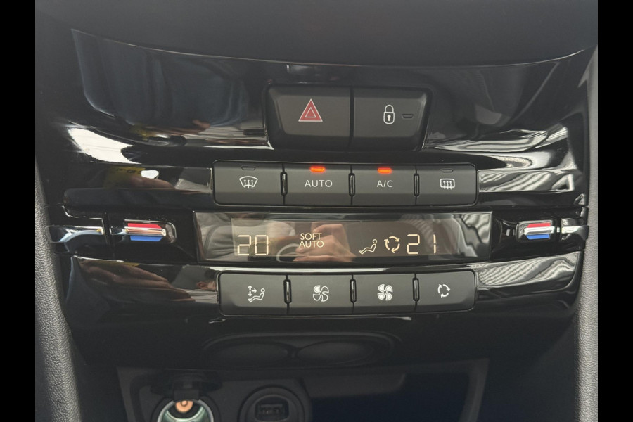 Peugeot 2008 1.2 PureTech Allure 2e Eigenaar|Pano|Trekhaak|Carplay|D-riem vv in 2024|Clima|Navi|PDC|N.A.P|Nieuwe APK bij aflevering