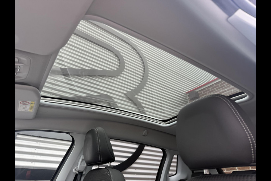 Peugeot 2008 1.2 PureTech Allure 2e Eigenaar|Pano|Trekhaak|Carplay|D-riem vv in 2024|Clima|Navi|PDC|N.A.P|Nieuwe APK bij aflevering