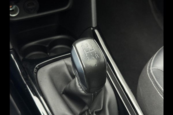 Peugeot 2008 1.2 PureTech Allure 2e Eigenaar|Pano|Trekhaak|Carplay|D-riem vv in 2024|Clima|Navi|PDC|N.A.P|Nieuwe APK bij aflevering