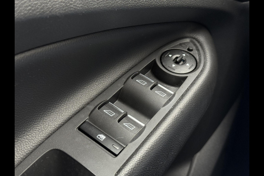 Ford Kuga 1.5 EcoBoost Trend Ultimate 2e Eigenaar|Clima|Cruise|PDC|Lm velgen|Elek ramen|N.A.P|APK tot 09-2027