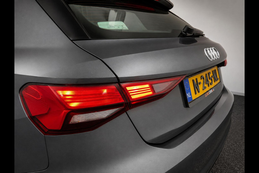 Audi A3 Sportback 30 TFSI Pro Line Airco ECC Carplay Navi PDC Achter Full LED Audi Sound Stoelverwarming Cruise Control