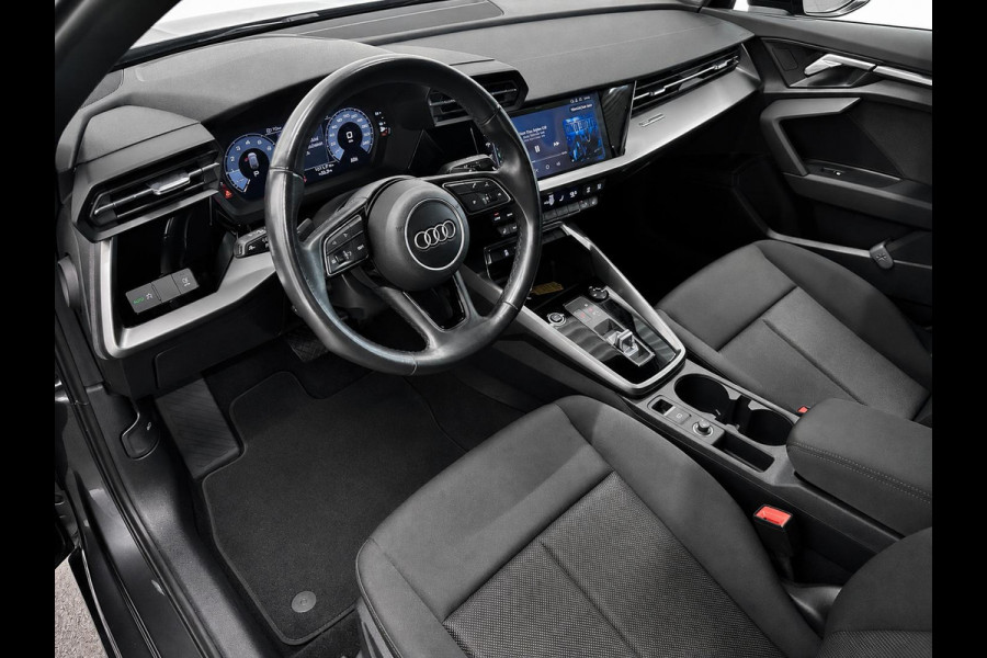 Audi A3 Sportback 30 TFSI Pro Line Airco ECC Carplay Navi PDC Achter Full LED Audi Sound Stoelverwarming Cruise Control