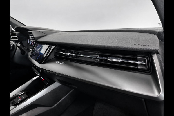 Audi A3 Sportback 30 TFSI Pro Line Airco ECC Carplay Navi PDC Achter Full LED Audi Sound Stoelverwarming Cruise Control