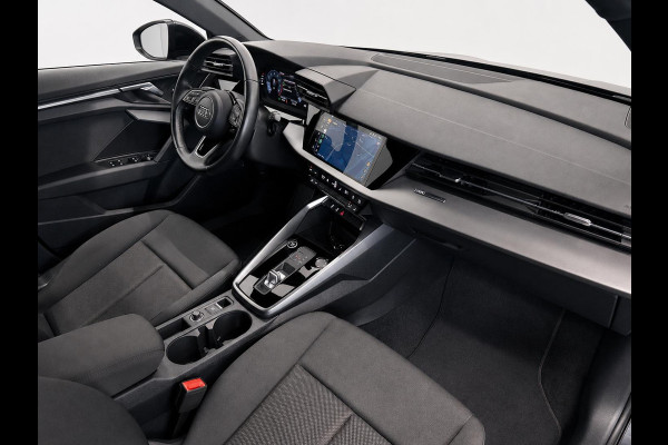 Audi A3 Sportback 30 TFSI Pro Line Airco ECC Carplay Navi PDC Achter Full LED Audi Sound Stoelverwarming Cruise Control