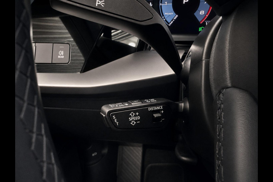 Audi A3 Sportback 30 TFSI Pro Line Airco ECC Carplay Navi PDC Achter Full LED Audi Sound Stoelverwarming Cruise Control