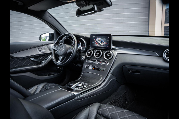 Mercedes-Benz GLC Coupé GLC250 4MATIC Business Solution AMG - Pano | Luchtv. | ACC | Burm. l Trekh.