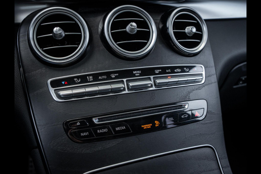 Mercedes-Benz GLC Coupé GLC250 4MATIC Business Solution AMG - Pano | Luchtv. | ACC | Burm. l Trekh.