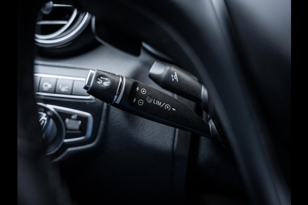 Mercedes-Benz GLC Coupé GLC250 4MATIC Business Solution AMG - Pano | Luchtv. | ACC | Burm. l Trekh.