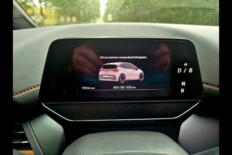 CUPRA Born Essential 63 kWh btw auto nap