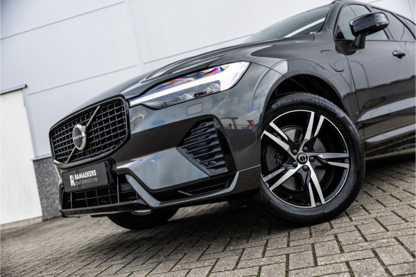 Volvo XC60 2.0 Recharge T6 AWD R-Design Pano / Harman Kardon / Trekhaak / Pine Grey /