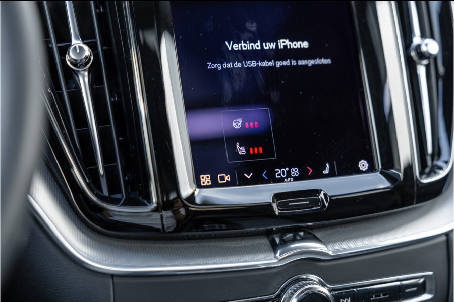 Volvo XC60 2.0 Recharge T6 AWD R-Design Pano / Harman Kardon / Trekhaak / Pine Grey /