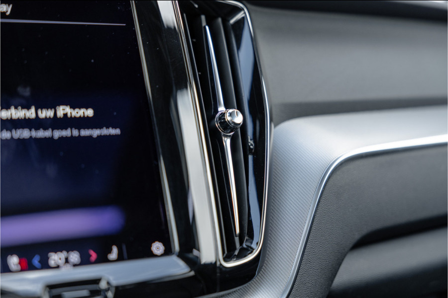 Volvo XC60 2.0 Recharge T6 AWD R-Design Pano / Harman Kardon / Trekhaak / Pine Grey /