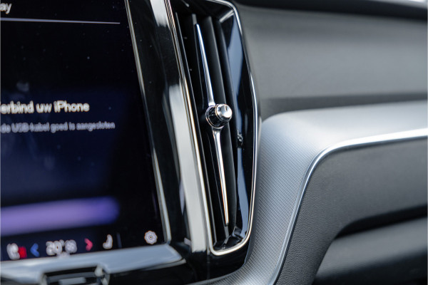 Volvo XC60 2.0 Recharge T6 AWD R-Design Pano / Harman Kardon / Trekhaak / Pine Grey /