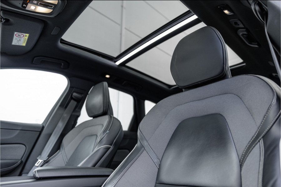 Volvo XC60 2.0 Recharge T6 AWD R-Design Pano / Harman Kardon / Trekhaak / Pine Grey /