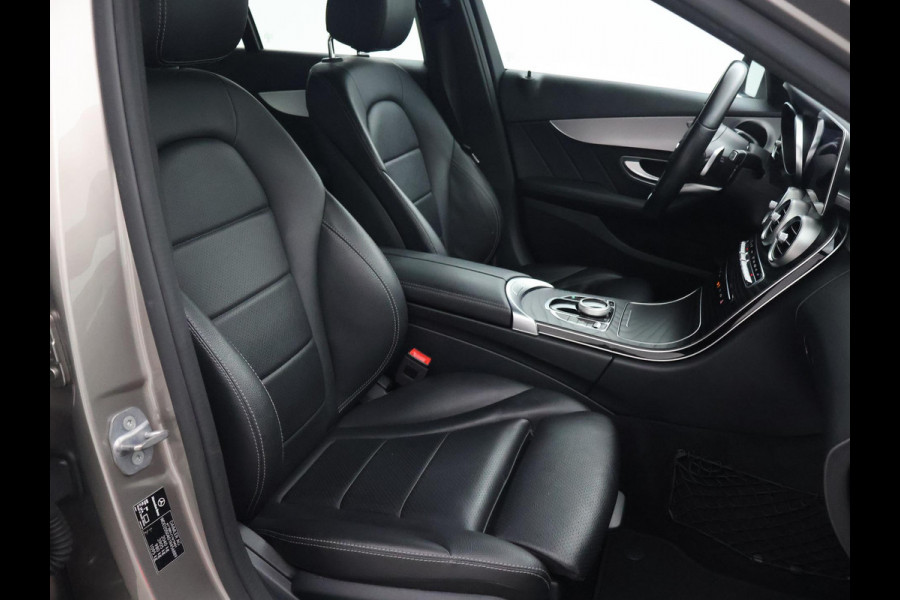 Mercedes-Benz C-Klasse 180 AMG-LINE AUT. FACELIFT + AFN. TREKHAAK | BREEDBEELD NAVI | STOELVERW. | CAMERA