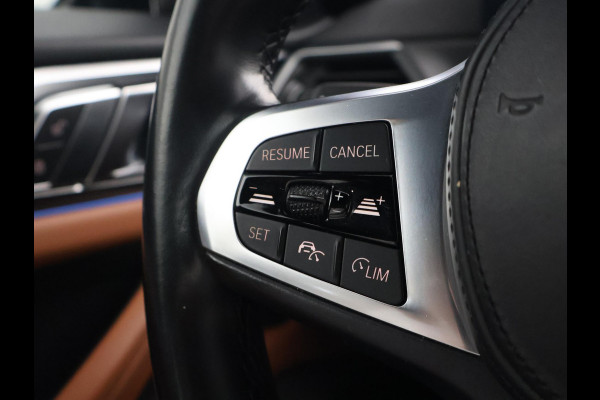 BMW i4 eDrive40 84 kWh M-SPORT + ADAPTIVE CRUISE | SFEERVERLICHTING | LEDER SPORTINTERIEUR