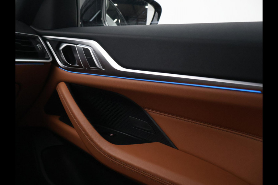 BMW i4 eDrive40 84 kWh M-SPORT + ADAPTIVE CRUISE | SFEERVERLICHTING | LEDER SPORTINTERIEUR
