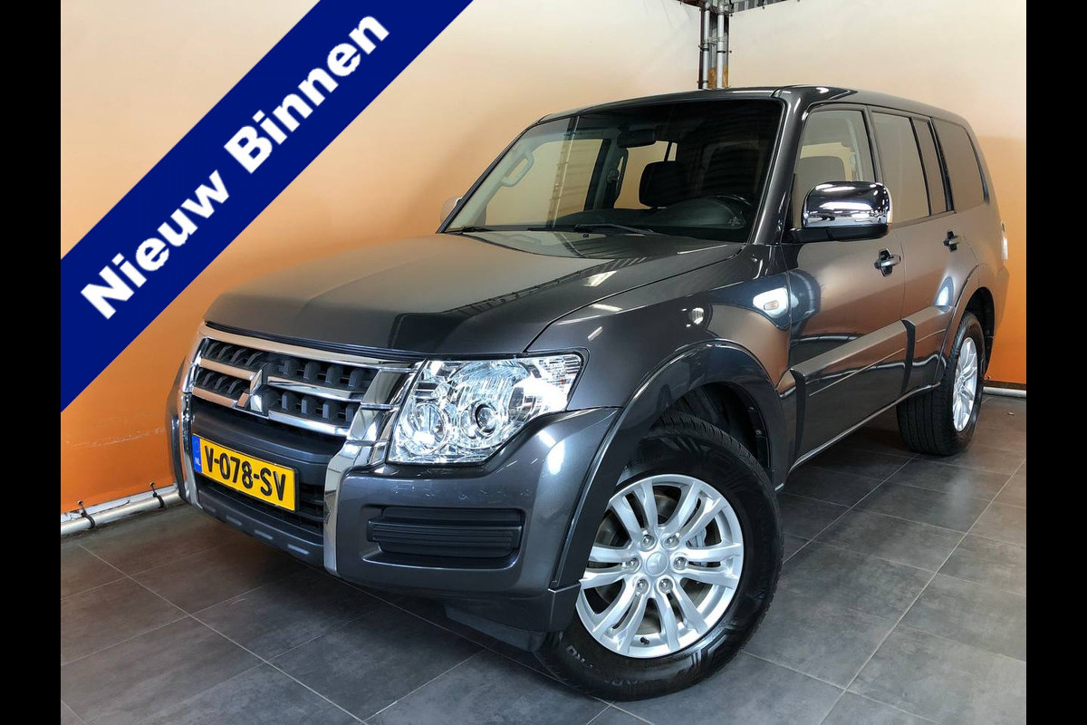 Mitsubishi Pajero 3.2 DI-D B-stijl euro6 3500kg | carplay | trekhaak | camera